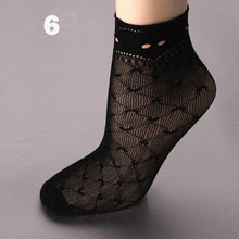 Load image into Gallery viewer, 1Pair Black High Elasticity Socks Unique design Women Summer Mesh Silk Socks Lace Sexy Ultrathin Transparent Nylon Short Socks
