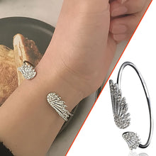 Load image into Gallery viewer, Silver Angel Wings Bracelet Jewelry Diamond-encrusted Open Bracelet Jewelery Gift for Valentines Day браслет Wholesale dropships
