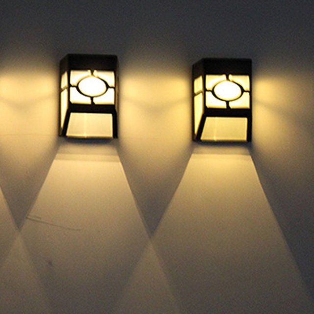 1pc Outdoor Solar Wall Light Iron Retro Wall Lamp Vintage Sconce Light Home Lighting Fixtures